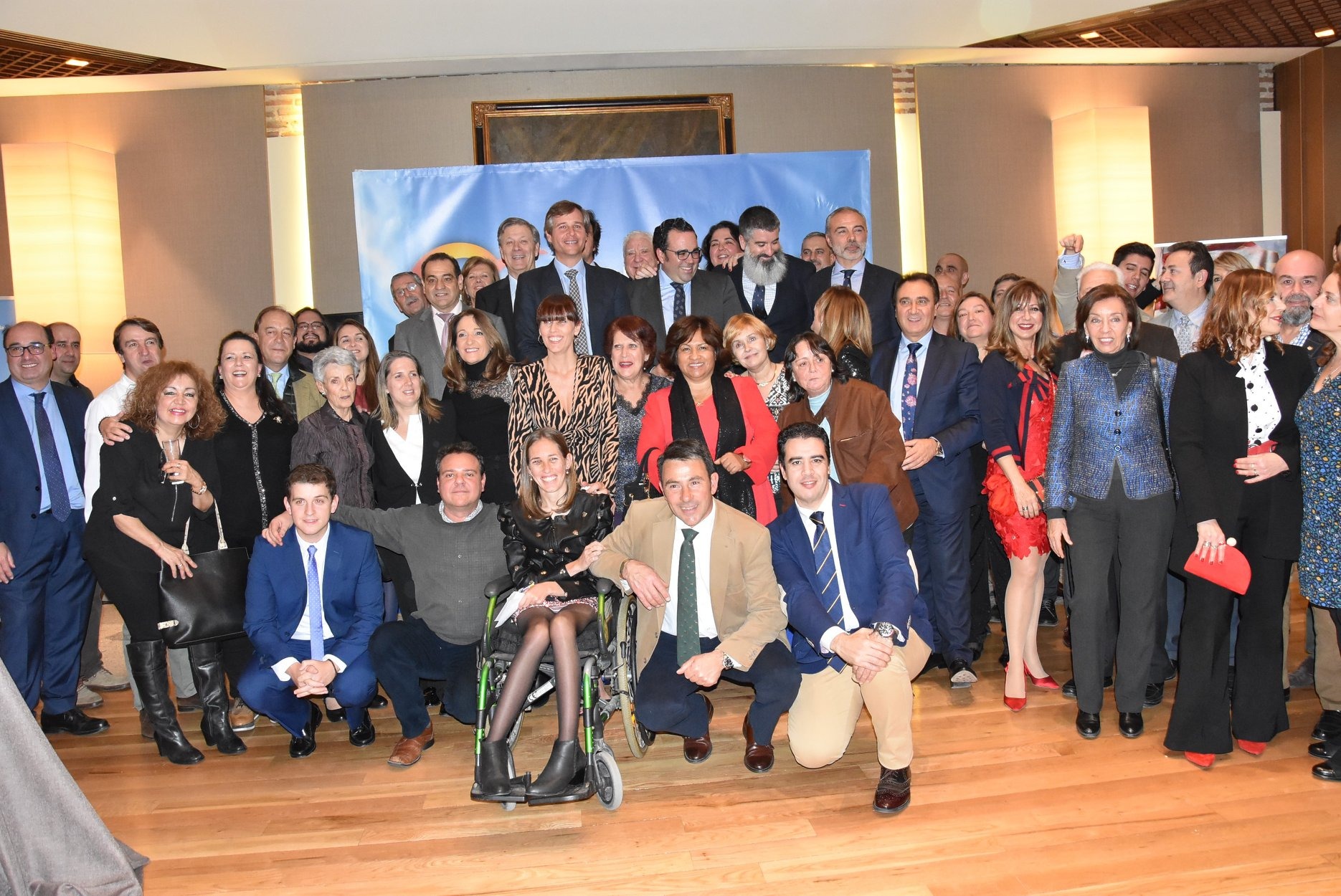 Cientos de afiliados y simpatizantes asistieron a la Copa de Navidad del PP de Boadilla